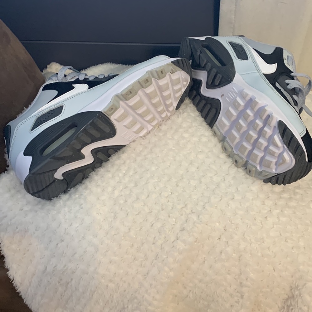 Nike Air Max - Picture 2 of 2